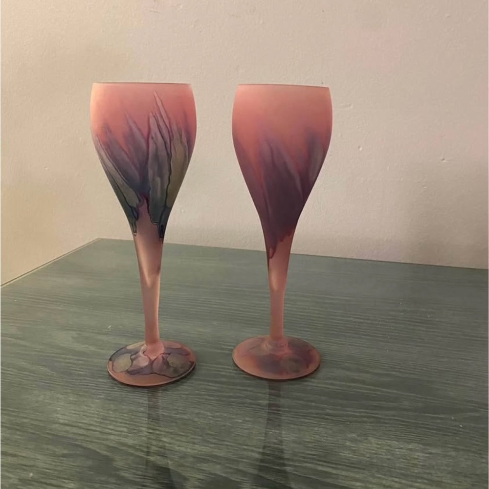 Rueven Frosted Art Glass by Deco Art Designs